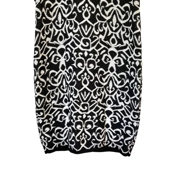 Carmen Marc Valvo Knit Dress Black + Ivory Body-con Jacquard/Damask Prin… - Picture 8 of 13